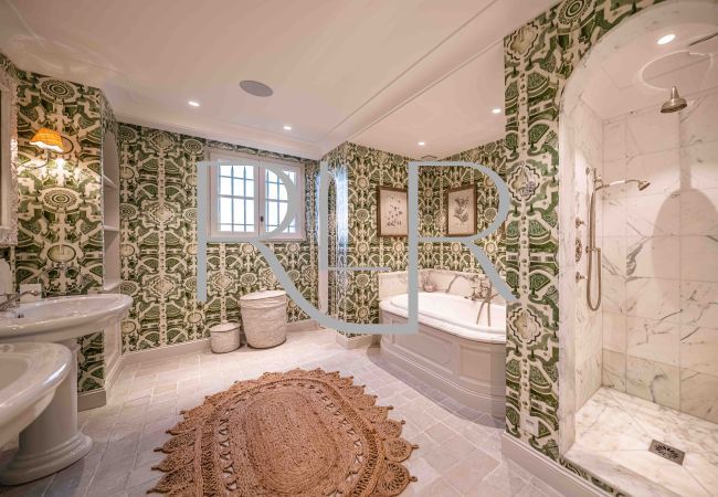 Villa in Mougins - Le Manoir Villa in Mougins - Le Manoir