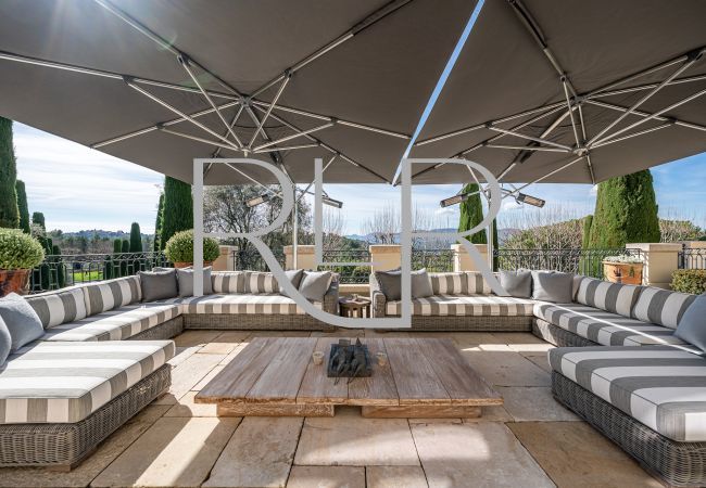 Villa in Mougins - Le Manoir Villa in Mougins - Le Manoir