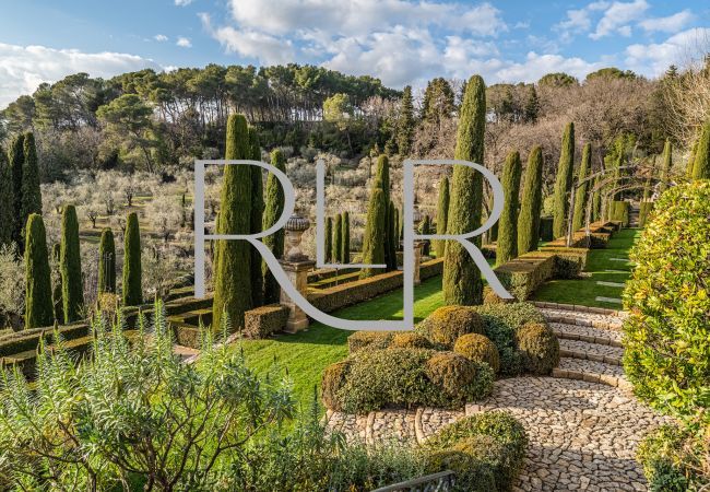 Villa in Mougins - Le Manoir Villa in Mougins - Le Manoir