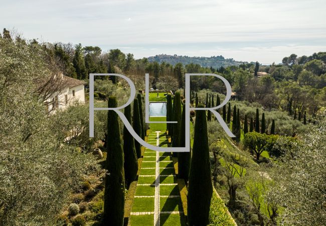 Villa in Mougins - Le Manoir Villa in Mougins - Le Manoir