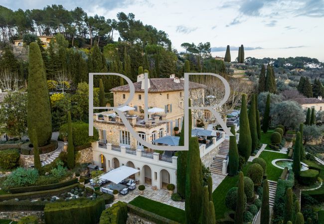 Villa in Mougins - Le Manoir Villa in Mougins - Le Manoir