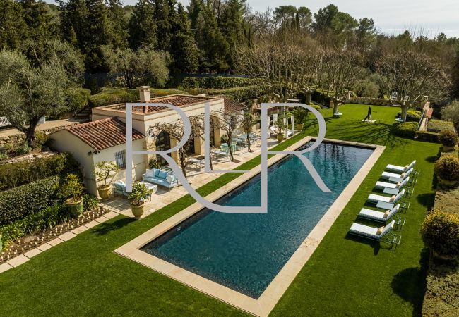 Villa in Mougins - Le Manoir Villa in Mougins - Le Manoir