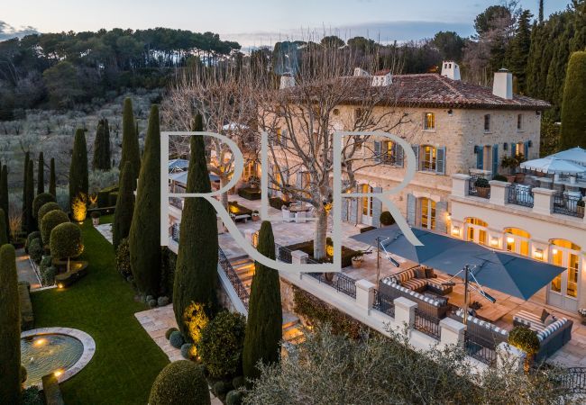 Villa in Mougins - Le Manoir Villa in Mougins - Le Manoir