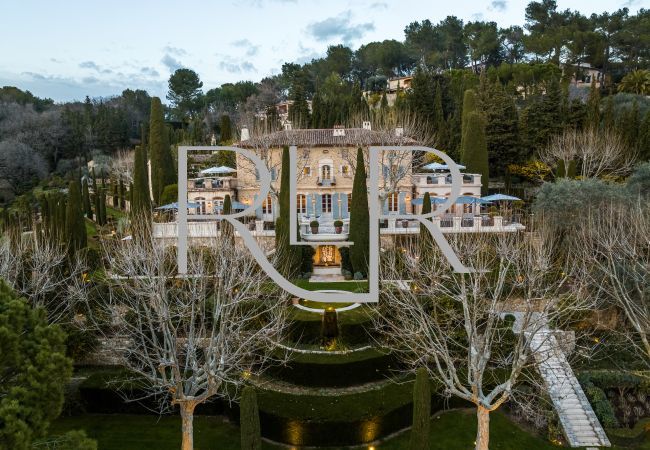 Villa in Mougins - Le Manoir Villa in Mougins - Le Manoir