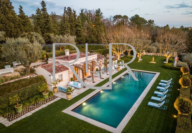 Villa in Mougins - Le Manoir Villa in Mougins - Le Manoir