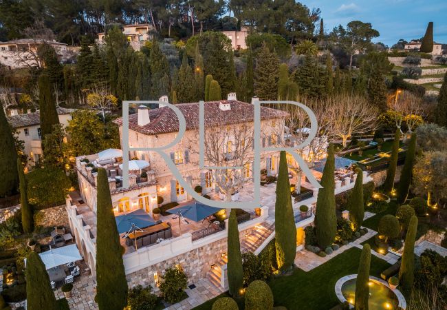 Villa in Mougins - Le Manoir Villa in Mougins - Le Manoir