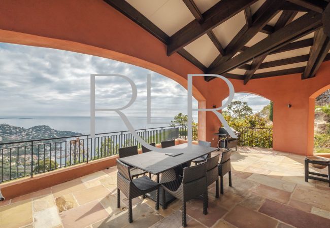 Villa in Théoule-sur-Mer - Villa Panorama Villa in Théoule-sur-Mer - Villa Panorama