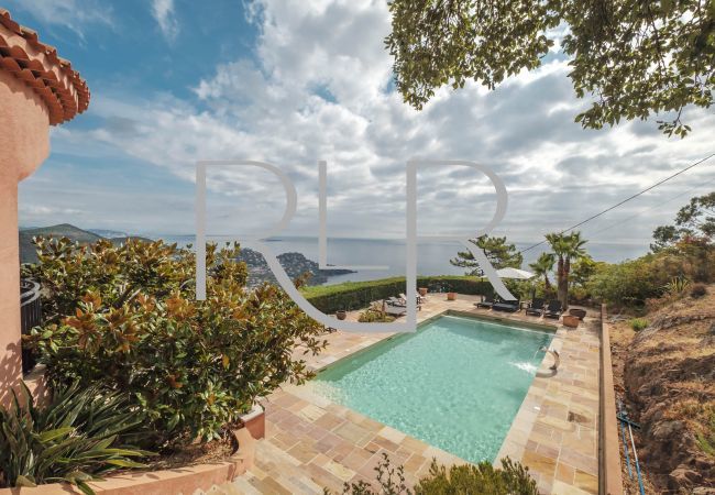 Villa in Théoule-sur-Mer - Villa Panorama Villa in Théoule-sur-Mer - Villa Panorama