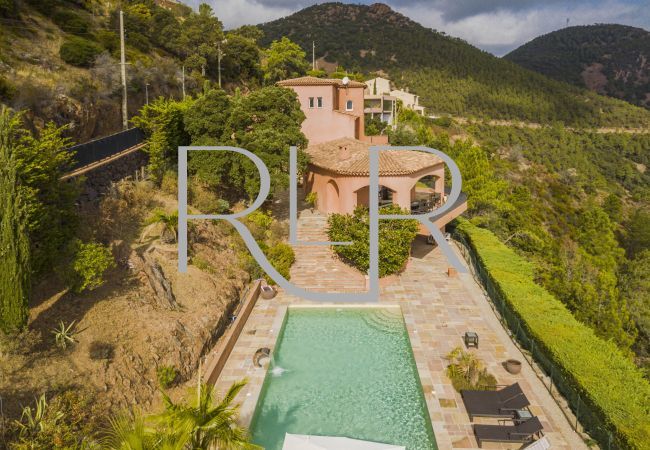 Villa in Théoule-sur-Mer - Villa Panorama Villa in Théoule-sur-Mer - Villa Panorama