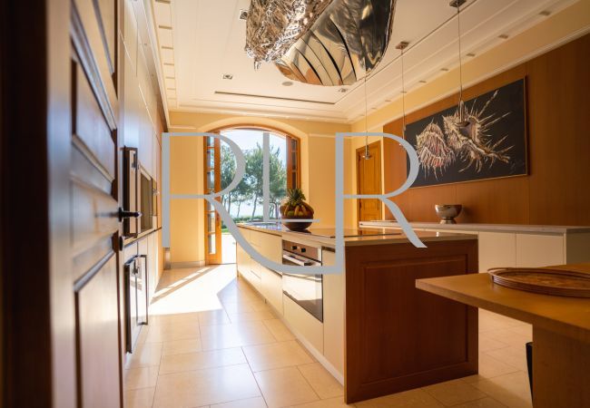 Villa in Saint-Jean-Cap-Ferrat - Villa Red Moon Villa in Saint-Jean-Cap-Ferrat - Villa Red Moon