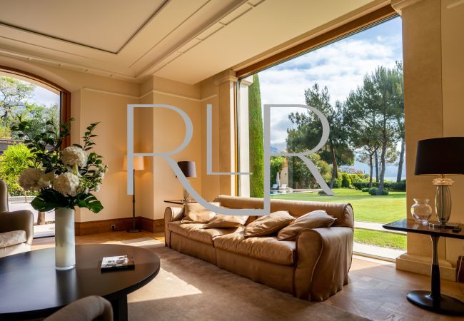 Villa in Saint-Jean-Cap-Ferrat - Villa Red Moon