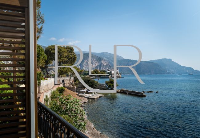 Villa in Saint-Jean-Cap-Ferrat - Villa Red Moon