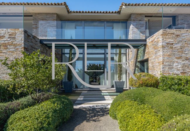 Villa in Saint-Tropez - Villa Lena Villa in Saint-Tropez - Villa Lena