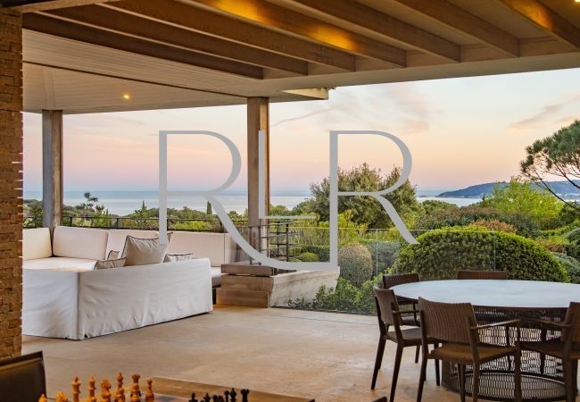 Villa in Saint-Tropez - Villa Lena Villa in Saint-Tropez - Villa Lena