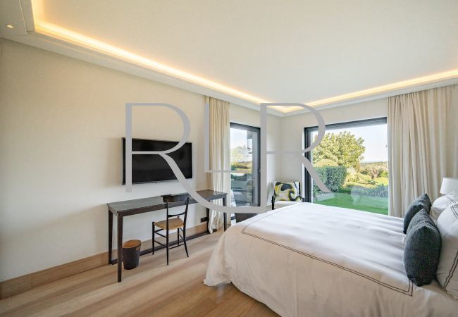 Villa in Saint-Tropez - Villa Lena Villa in Saint-Tropez - Villa Lena