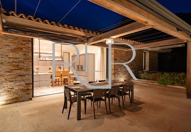 Villa in Saint-Tropez - Villa Lena Villa in Saint-Tropez - Villa Lena