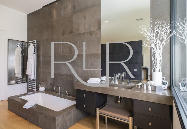 Villa in Cannes - Villa Cassiopeia Villa in Cannes - Villa Cassiopeia