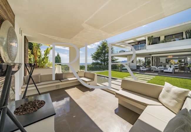 Villa in Cannes - Villa Cassiopeia Villa in Cannes - Villa Cassiopeia