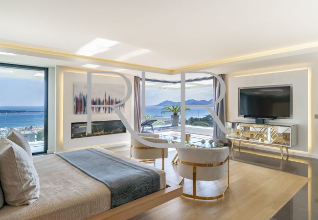 Villa in Cannes - Villa Cassiopeia Villa in Cannes - Villa Cassiopeia