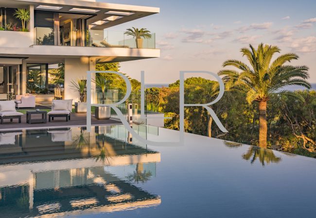 Villa in Cannes - Villa Cassiopeia Villa in Cannes - Villa Cassiopeia