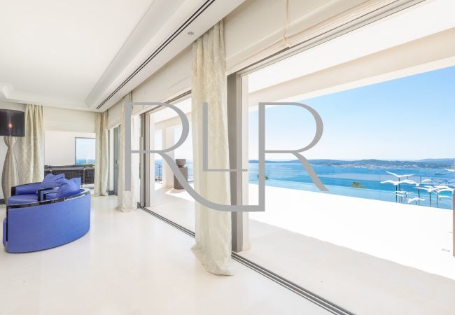 Villa in Saint-Tropez - Villa Chiara Villa in Saint-Tropez - Villa Chiara