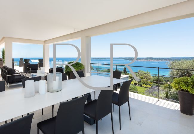 Villa in Saint-Tropez - Villa Chiara Villa in Saint-Tropez - Villa Chiara