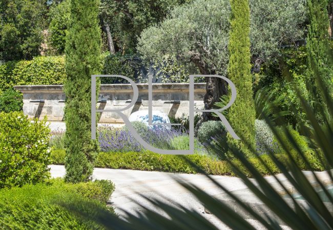 Villa in Saint-Tropez - Villa Chiara Villa in Saint-Tropez - Villa Chiara