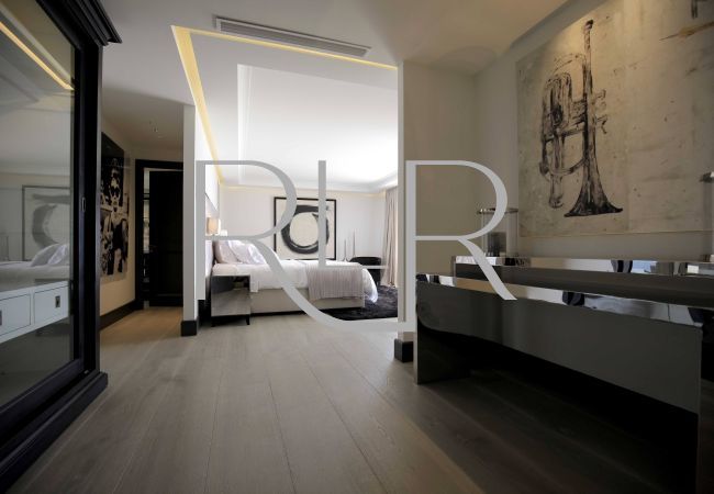 Villa in Saint-Tropez - Villa Chiara Villa in Saint-Tropez - Villa Chiara