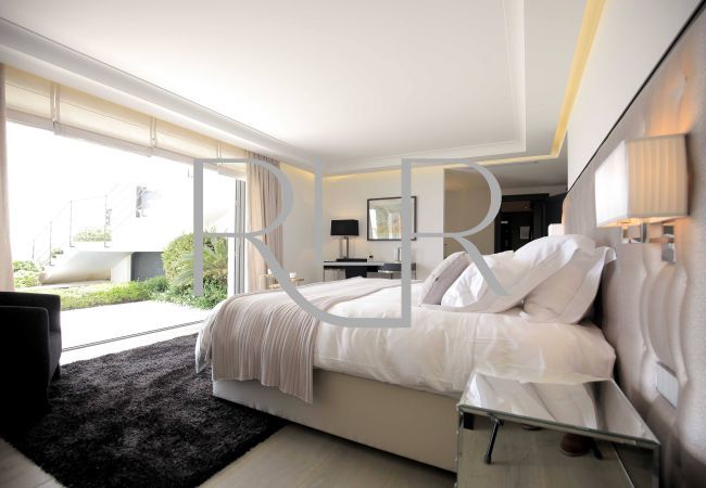 Villa in Saint-Tropez - Villa Chiara Villa in Saint-Tropez - Villa Chiara