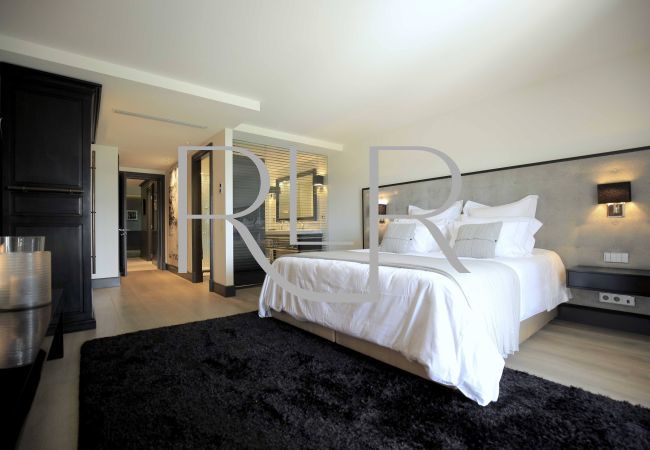 Villa in Saint-Tropez - Villa Chiara Villa in Saint-Tropez - Villa Chiara