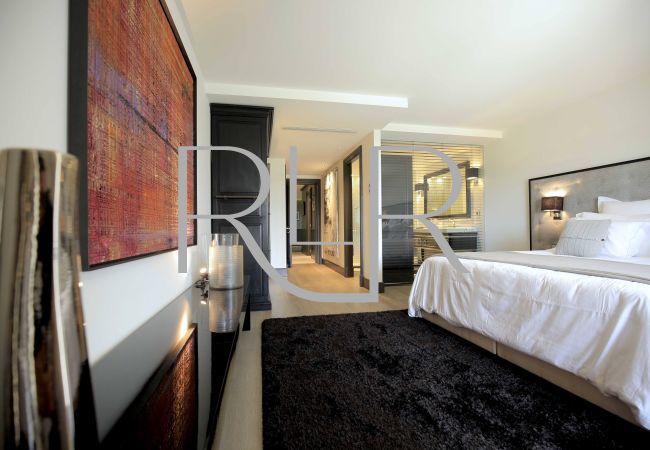 Villa in Saint-Tropez - Villa Chiara Villa in Saint-Tropez - Villa Chiara