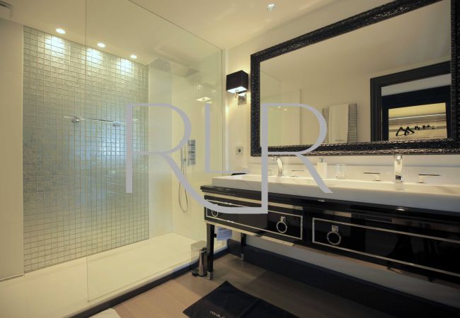 Villa in Saint-Tropez - Villa Chiara Villa in Saint-Tropez - Villa Chiara