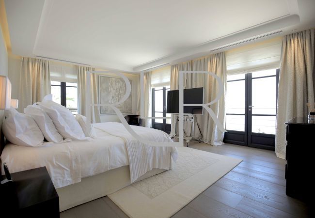 Villa in Saint-Tropez - Villa Chiara Villa in Saint-Tropez - Villa Chiara