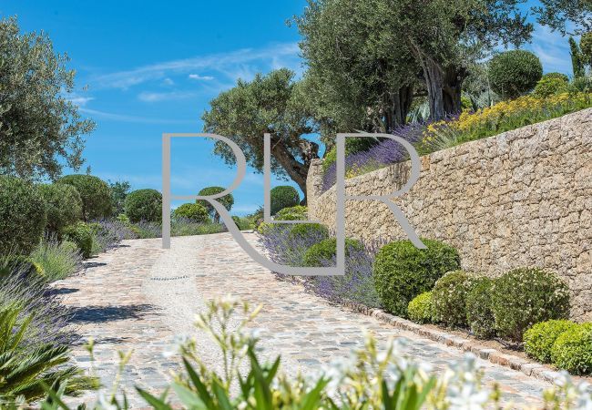 Villa in Saint-Tropez - Villa Chiara Villa in Saint-Tropez - Villa Chiara