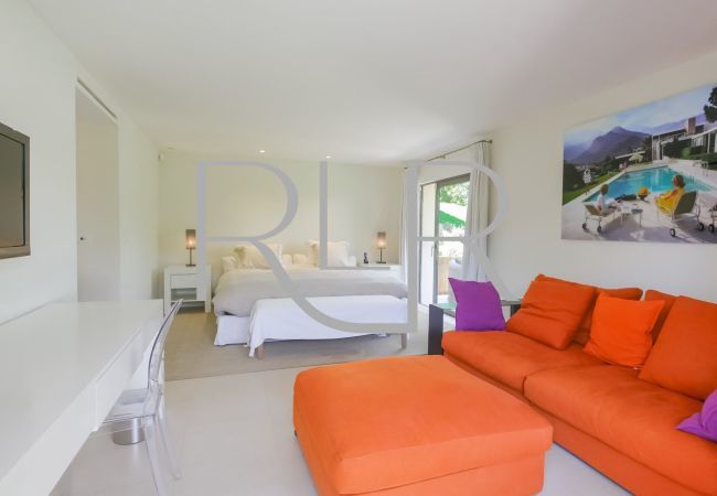 Villa in Saint-Tropez - Villa Sarah Villa in Saint-Tropez - Villa Sarah