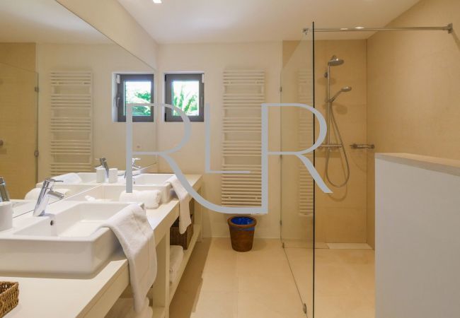 Villa in Saint-Tropez - Villa Sarah Villa in Saint-Tropez - Villa Sarah