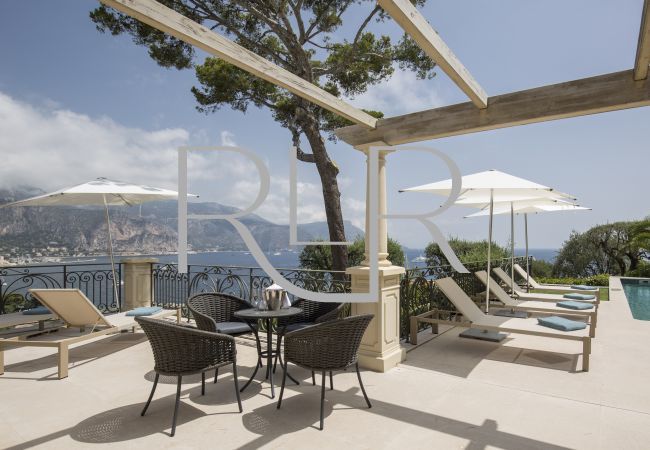 Villa in Saint-Jean-Cap-Ferrat - Villa Dolphin Villa in Saint-Jean-Cap-Ferrat - Villa Dolphin