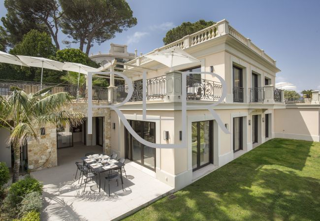 Villa in Saint-Jean-Cap-Ferrat - Villa Dolphin Villa in Saint-Jean-Cap-Ferrat - Villa Dolphin