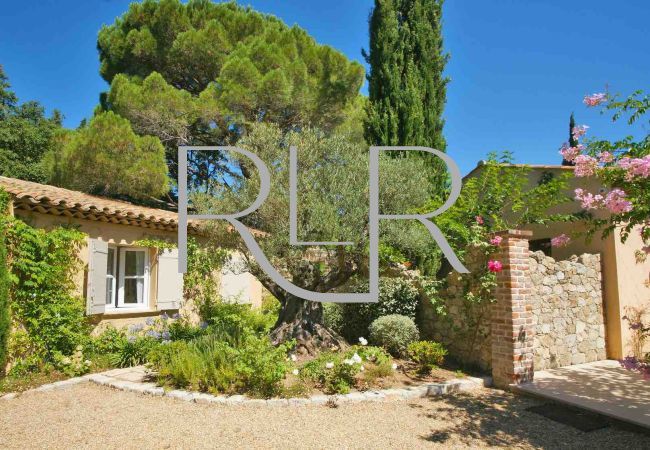 Villa in Saint-Tropez - Villa Thea Villa in Saint-Tropez - Villa Thea