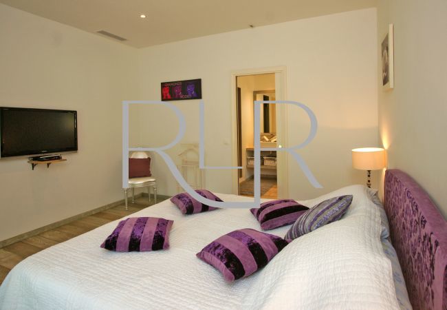 Villa in Saint-Tropez - Villa Thea Villa in Saint-Tropez - Villa Thea