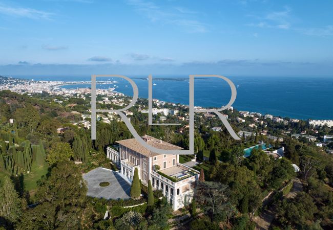 Villa in Cannes - Chateau de la Croix des Gardes