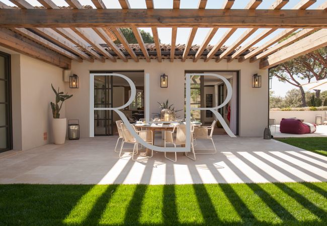 Villa in Saint-Tropez - Villa Giselle Villa in Saint-Tropez - Villa Giselle