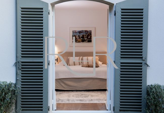 Villa in Saint-Tropez - Villa Giselle Villa in Saint-Tropez - Villa Giselle