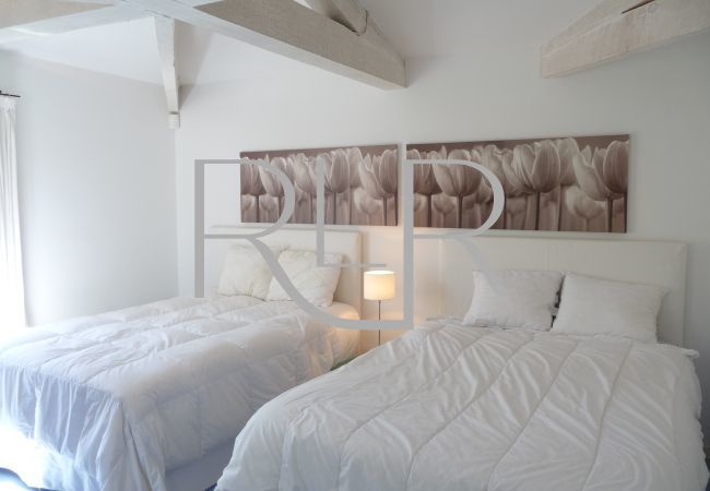 Villa in Saint-Tropez - Villa Indiana Villa in Saint-Tropez - Villa Indiana