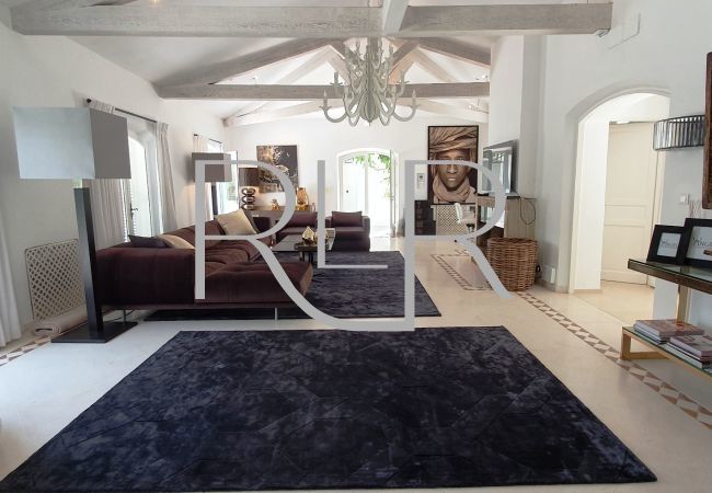 Villa in Saint-Tropez - Villa Indiana Villa in Saint-Tropez - Villa Indiana