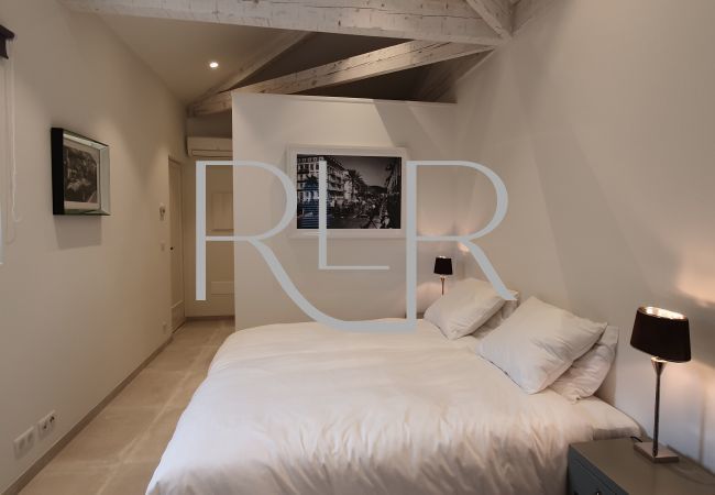 Villa in Saint-Tropez - Villa Indiana Villa in Saint-Tropez - Villa Indiana