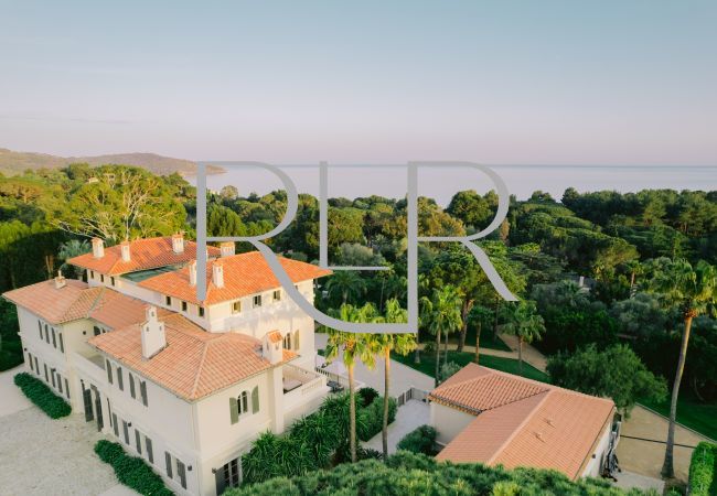 Villa in Saint-Tropez - Villa Alexia Villa in Saint-Tropez - Villa Alexia