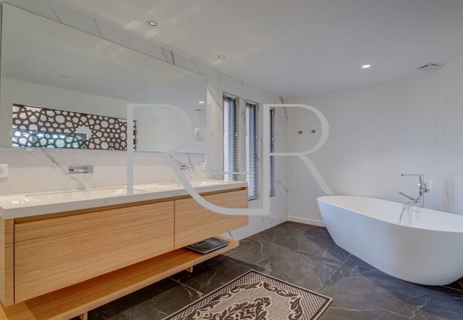 Villa in Saint-Tropez - Villa Ember Villa in Saint-Tropez - Villa Ember