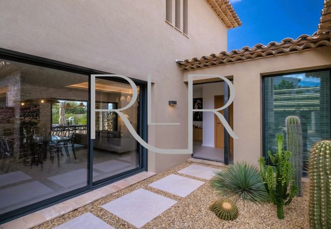 Villa in Saint-Tropez - Villa Ember Villa in Saint-Tropez - Villa Ember