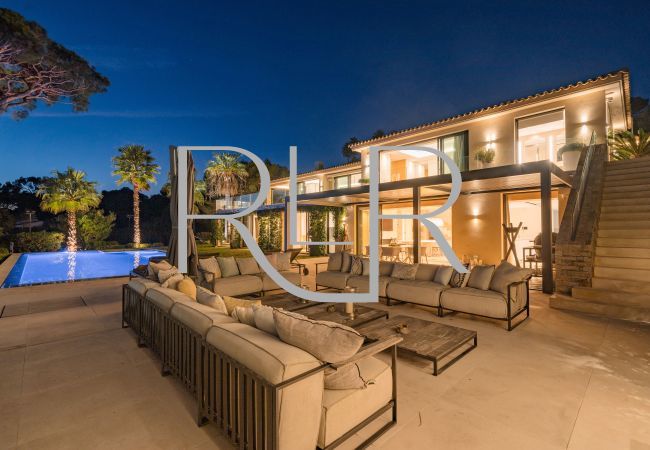 Villa in Saint-Tropez - Villa Victoria Villa in Saint-Tropez - Villa Victoria